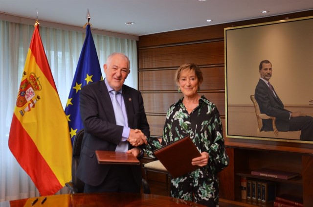 Firma del Convenio marco de colaboración entre el Tribunal Constitucional y el Consejo General de la Abogacía Española